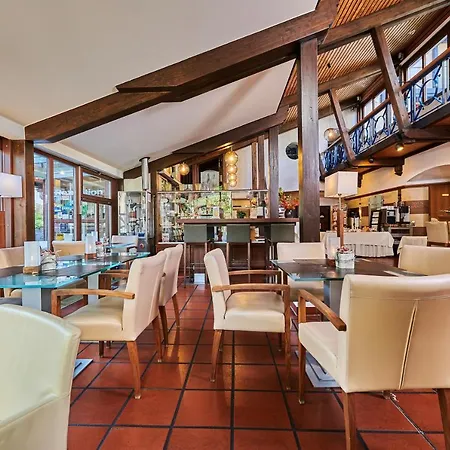 Ringhotel Hasen 4* هيرنباغ